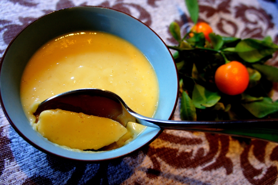 Mango pudding with coconut and&nbsp;kumquat