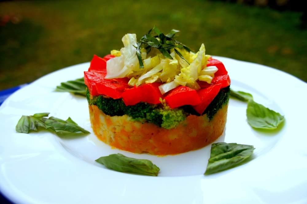 Rice and pumpkin cake with broccoli, roasted capsicum and basil  (low FODMAP, gluten free, vegan)
