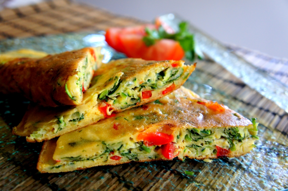 Rice flour pancake with eggs, zucchini and coconut milk (FODMAP&nbsp;friendly)