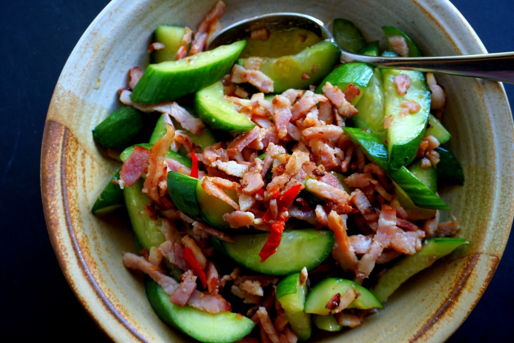 Bacon and cucumber stir fry (FODMAP&nbsp;Friendly)