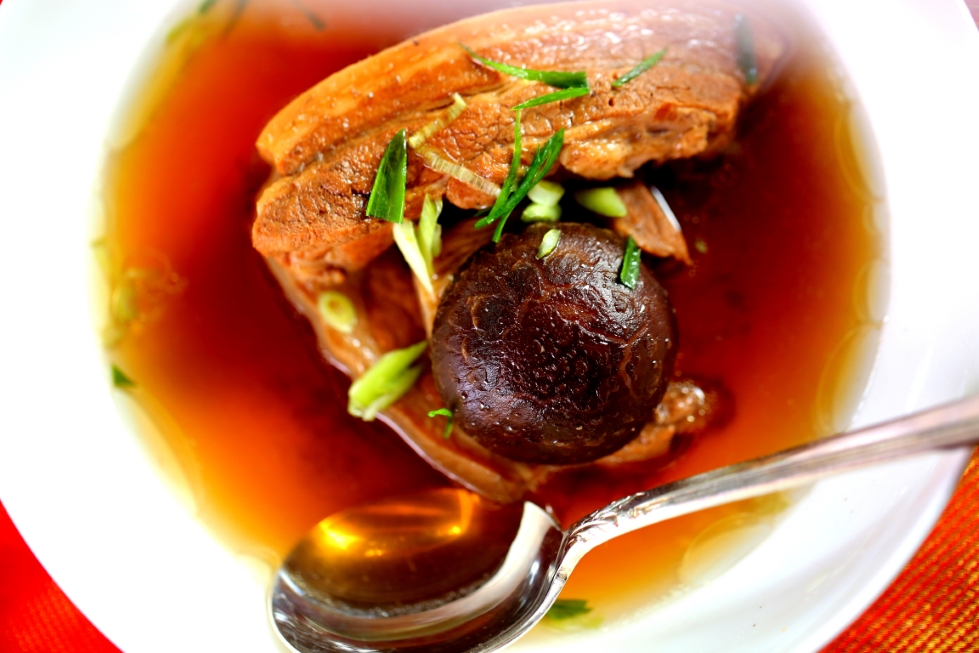 South sea meat and bone soup (bak kut&nbsp;teh,肉骨茶)