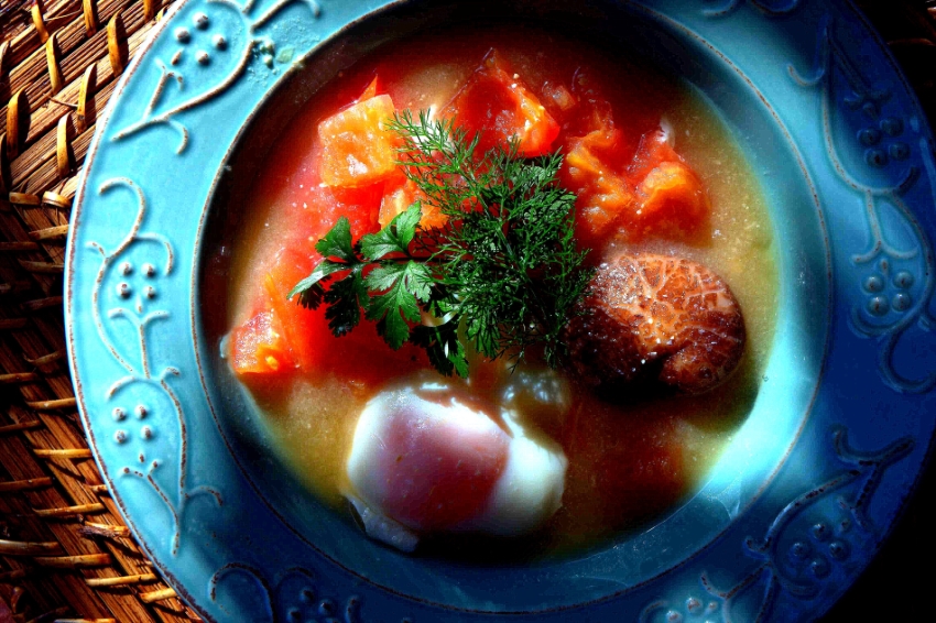 Tomato and egg soup, memories of friendship from the GuangYa Middle School&nbsp;(廣東廣雅中學)