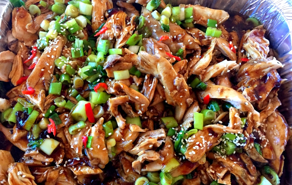 Poached chicken with shallot oil and oyster sauce (FODMAP&nbsp;friendly)