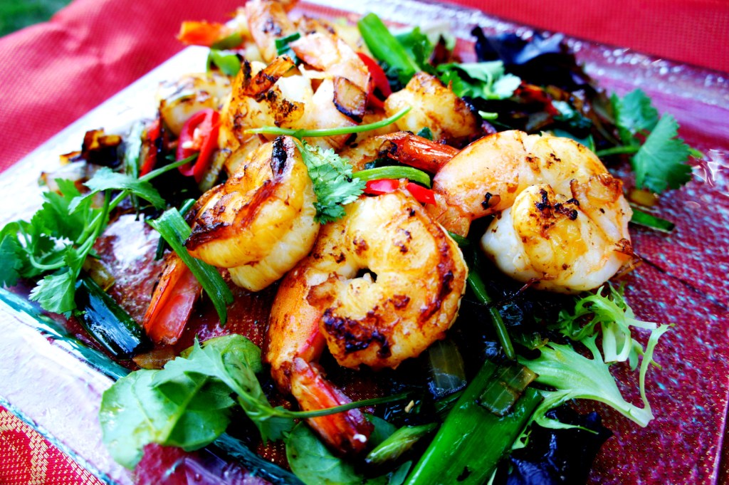 Saute prawns with ginger, garlic, chili and&nbsp;wine