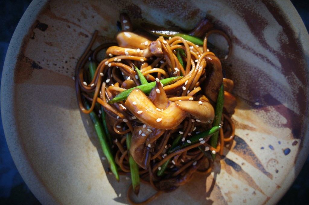 sesame and mushroom soba noodles with garlic&nbsp;chive